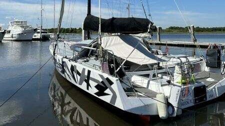 MC TEC Akilaria RC2 Class 40