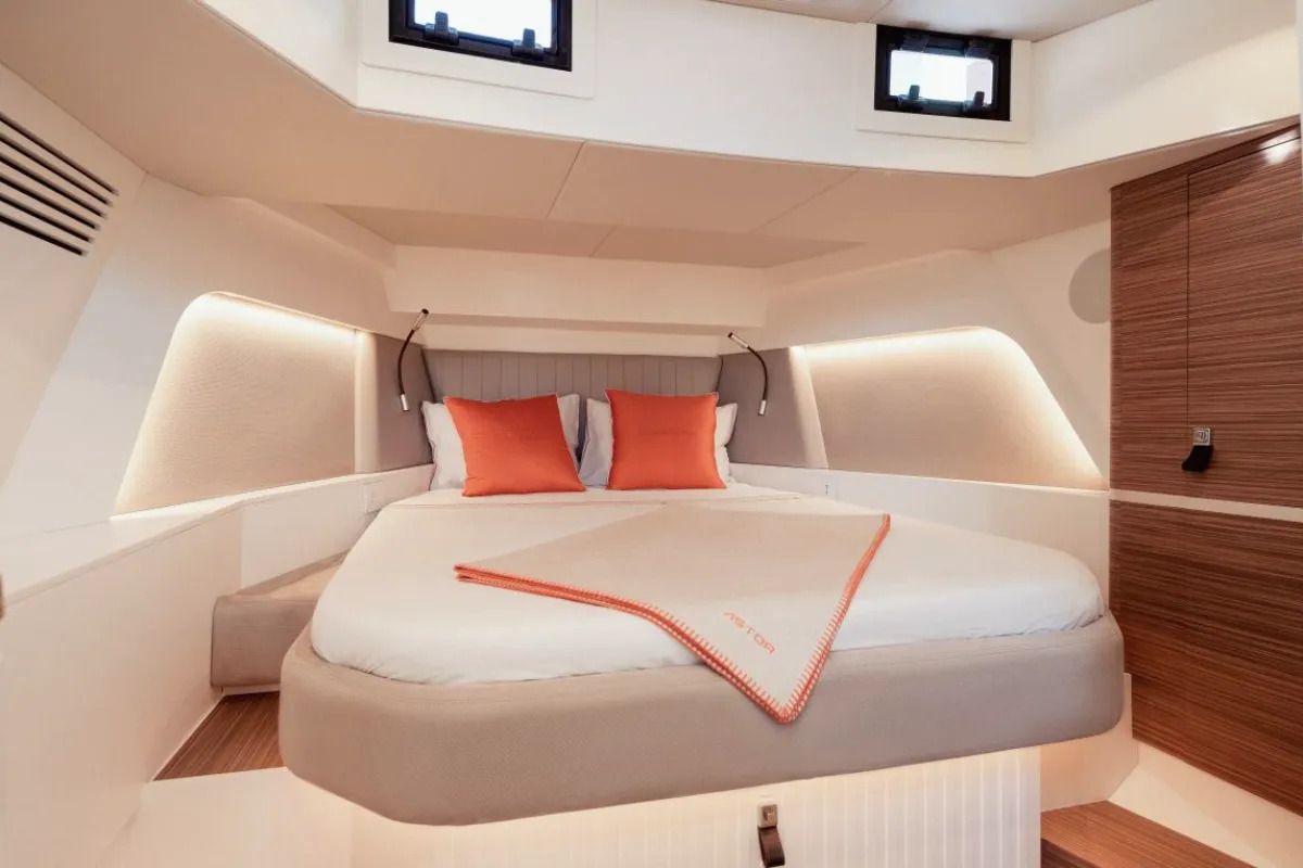 Bellini Astor 36 Interior