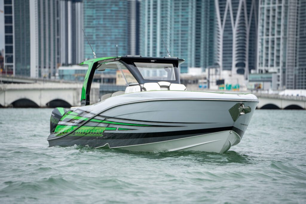 Deep Impact Boats 399 Sport photo