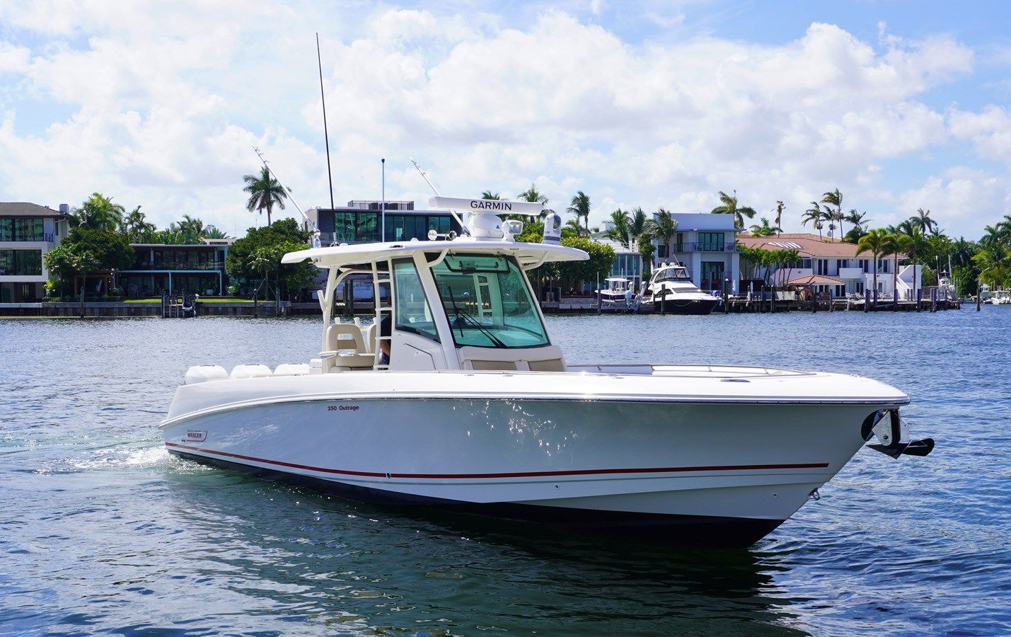 Boston Whaler 350 Outrage photo