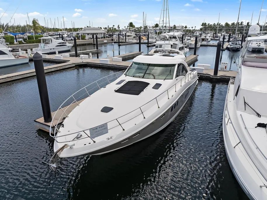 Außenbereich der Sea Ray Sundancer 60