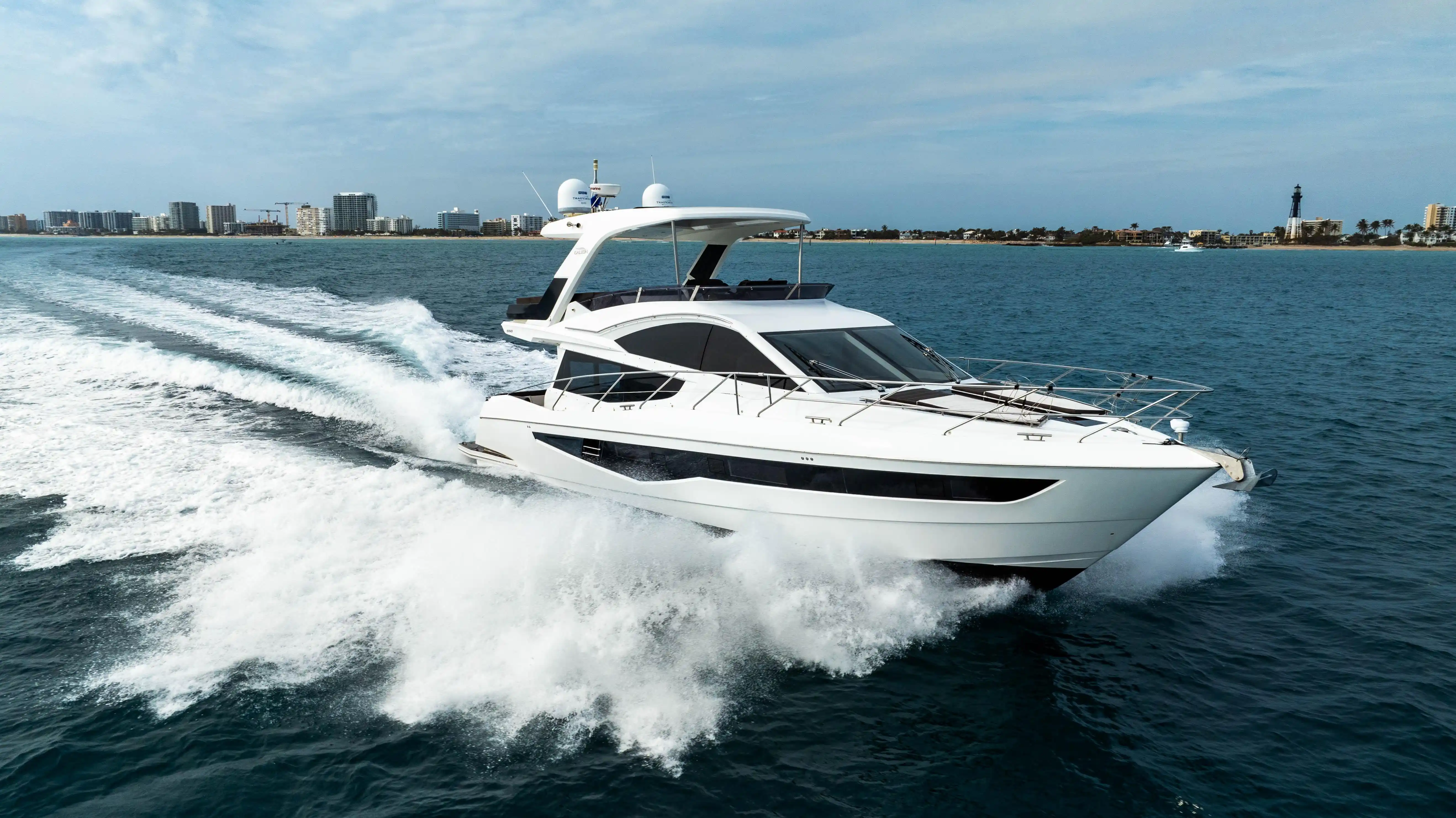 Galeon 550 Fly photo