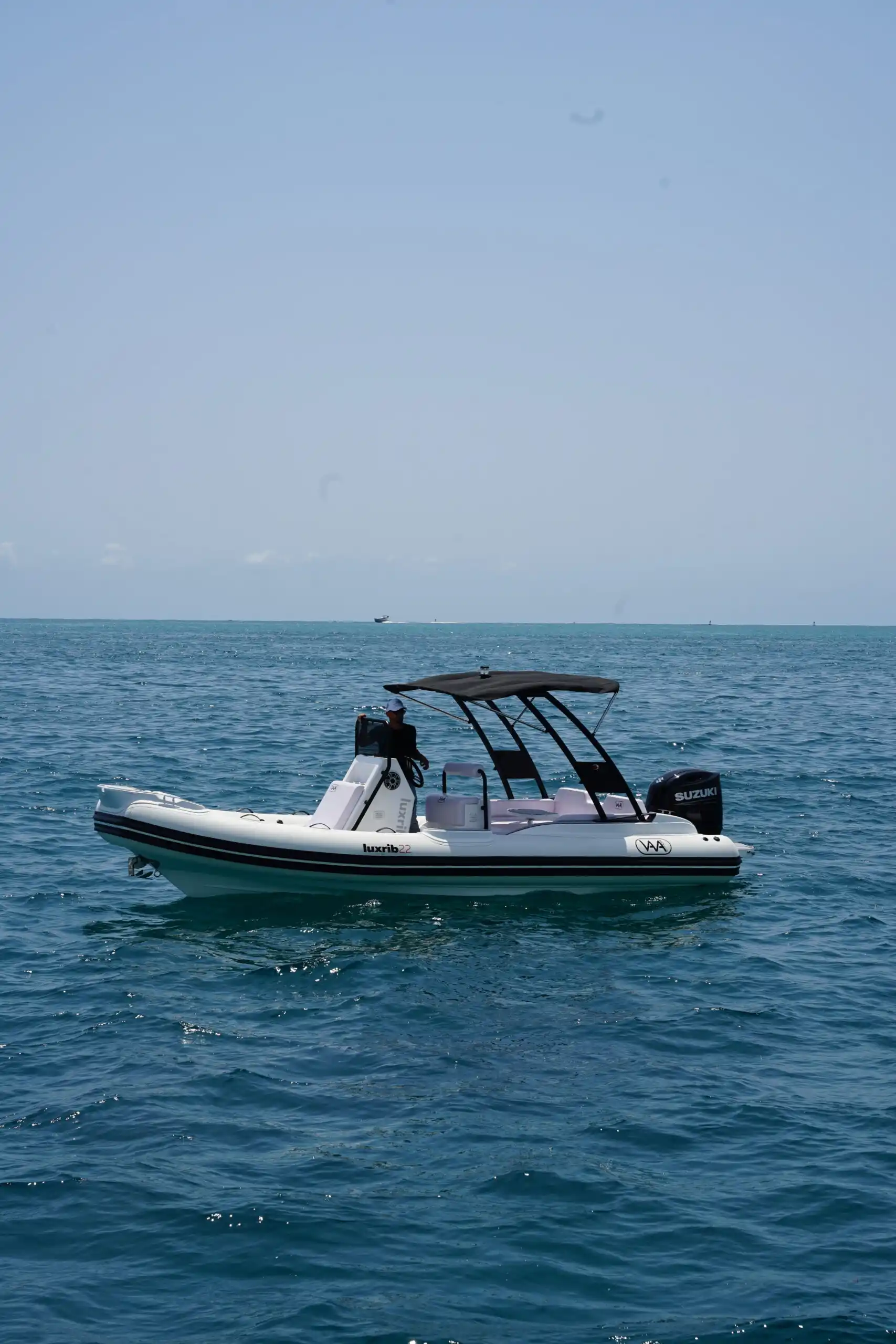 Aqvaboats Luxurib 22 Exterior