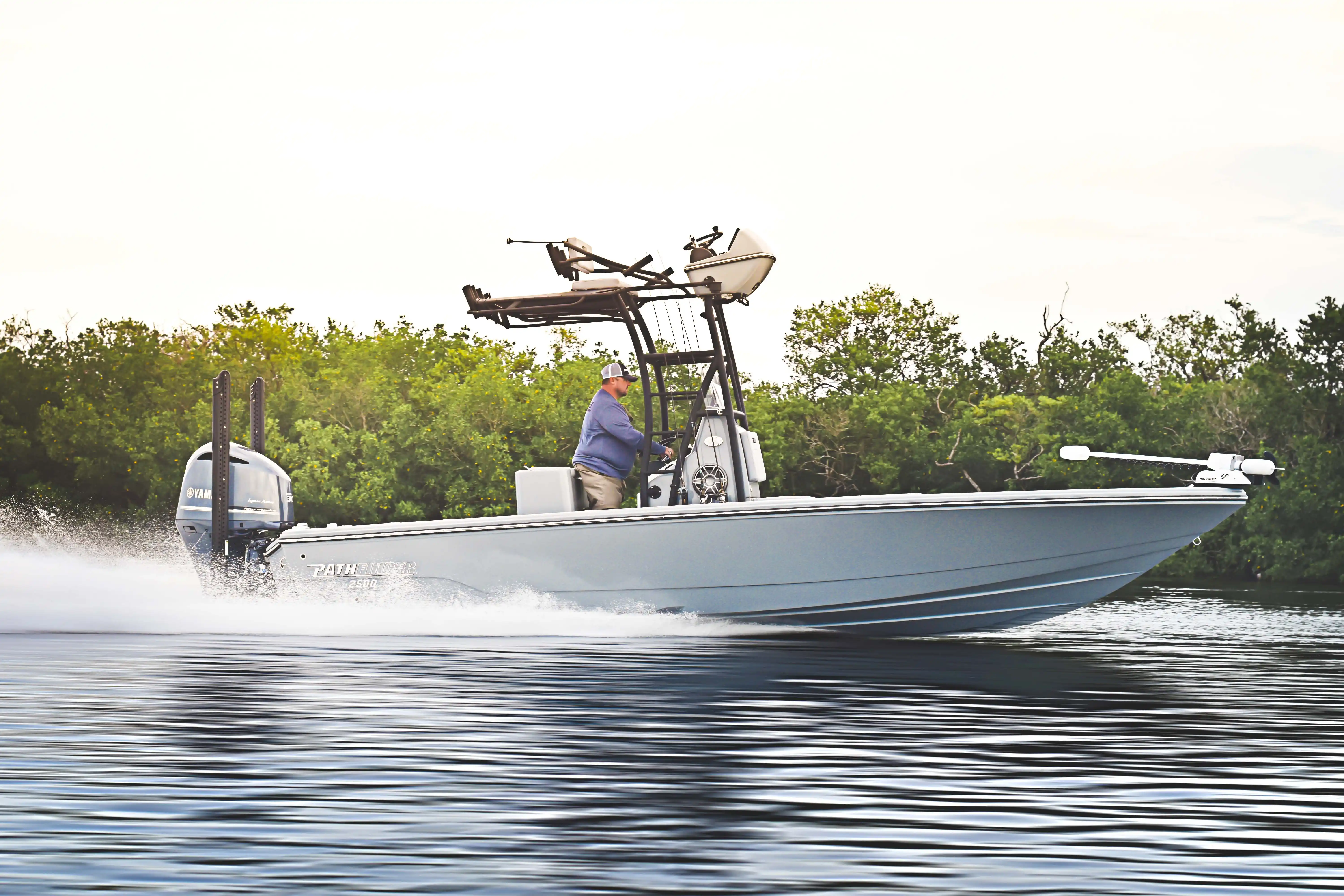 Pathfinder Boats 2500 Hybrid
