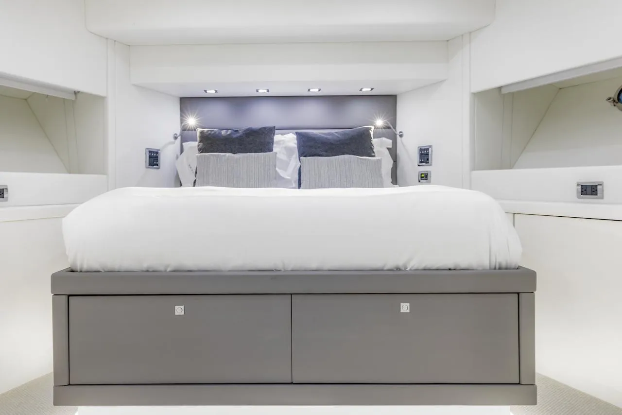 Interni del Sunseeker Predator 108