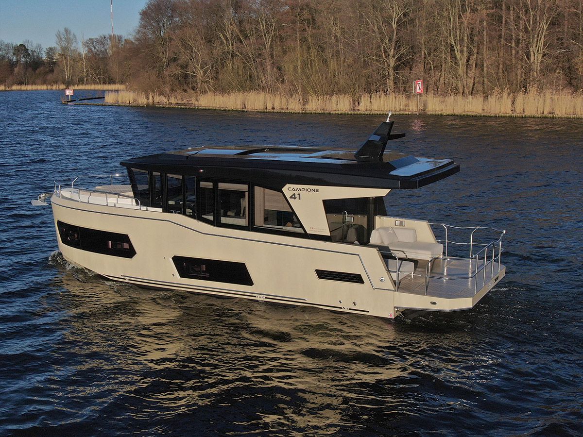 Cobra Yachts Campione 41 Coupe