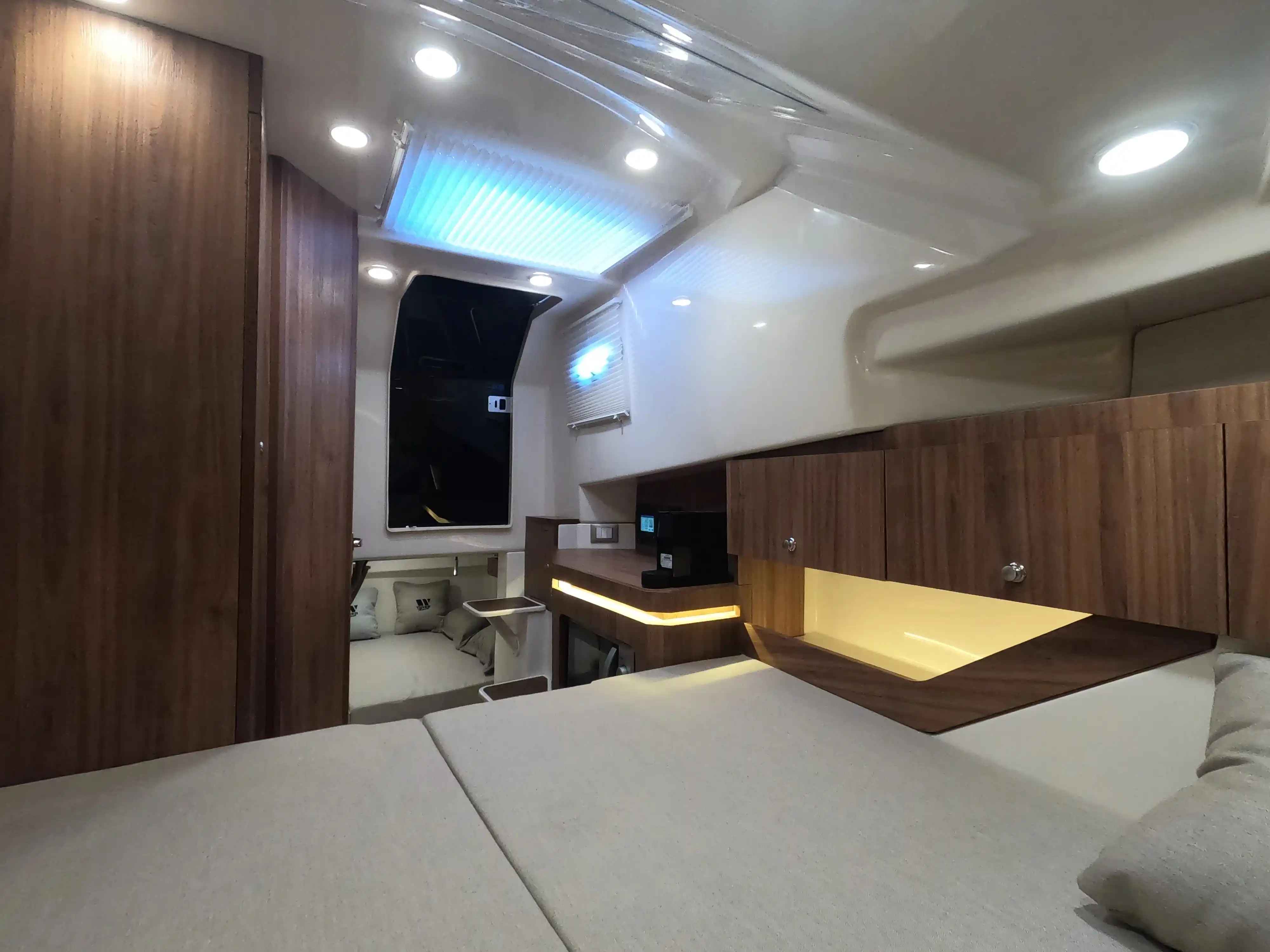 Interior del Tiger Marine MaxLine 38