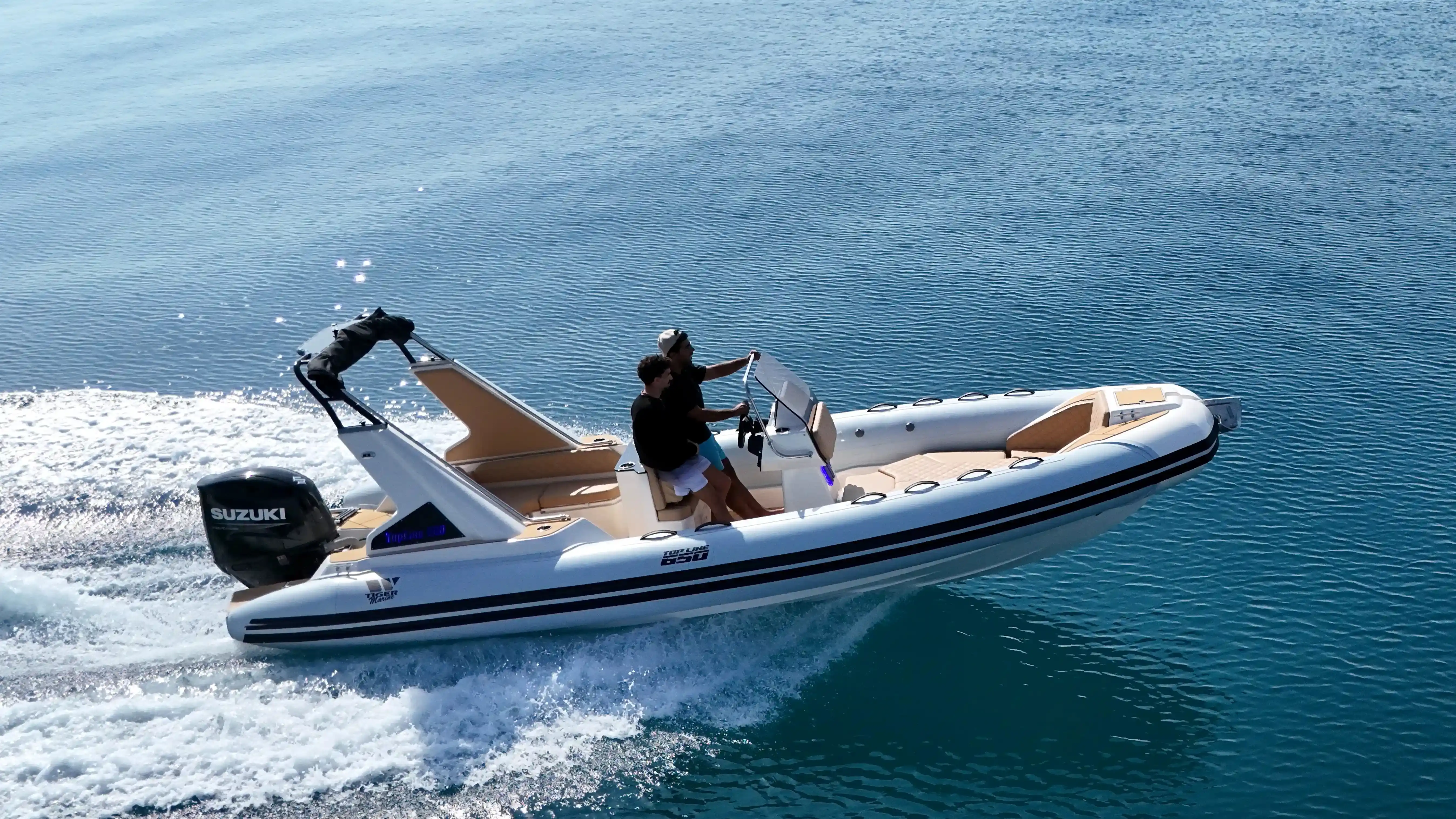 Tiger Marine TopLine 650 Exterior