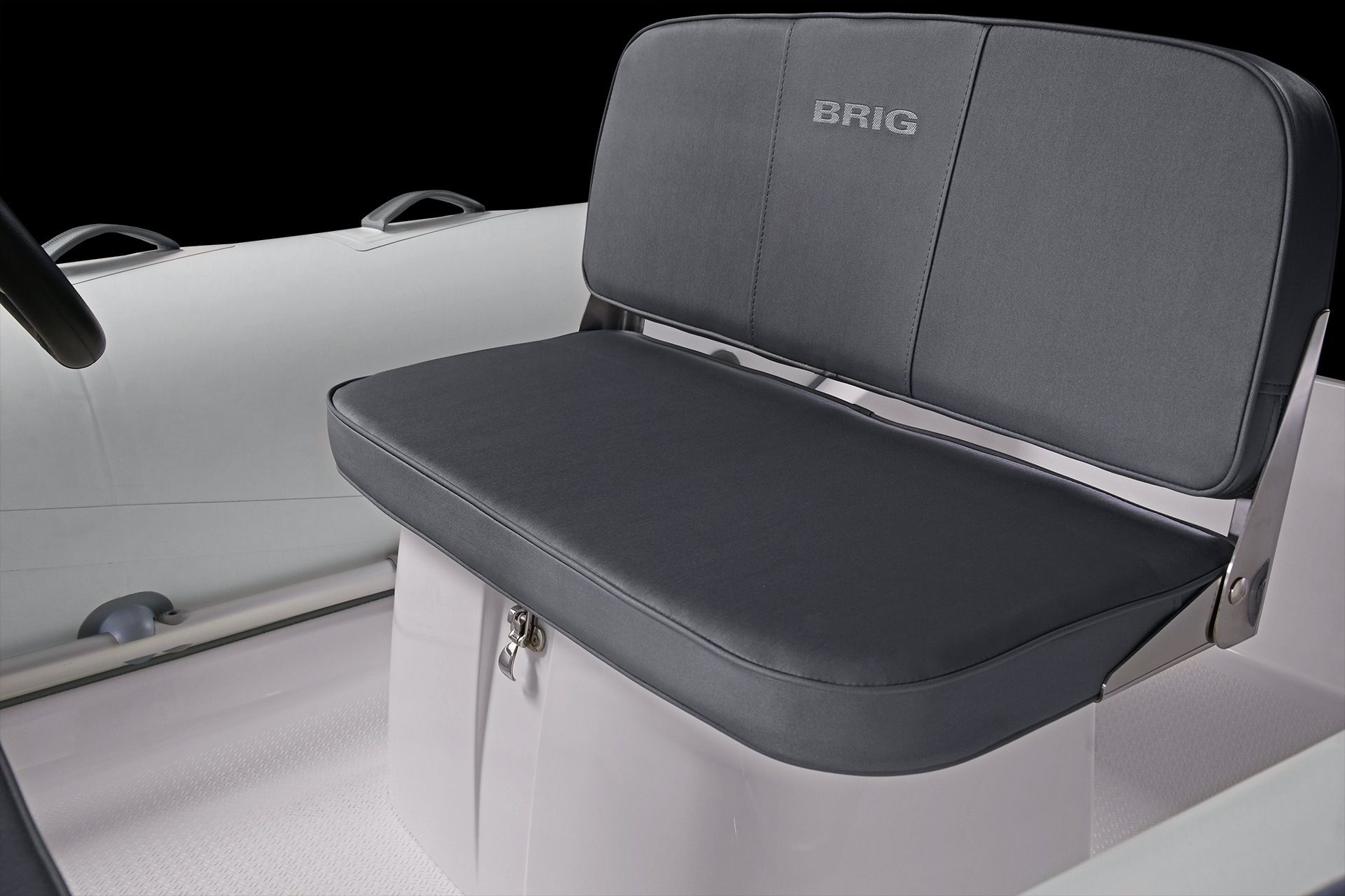 Innenbereich der BRIG Falcon 480