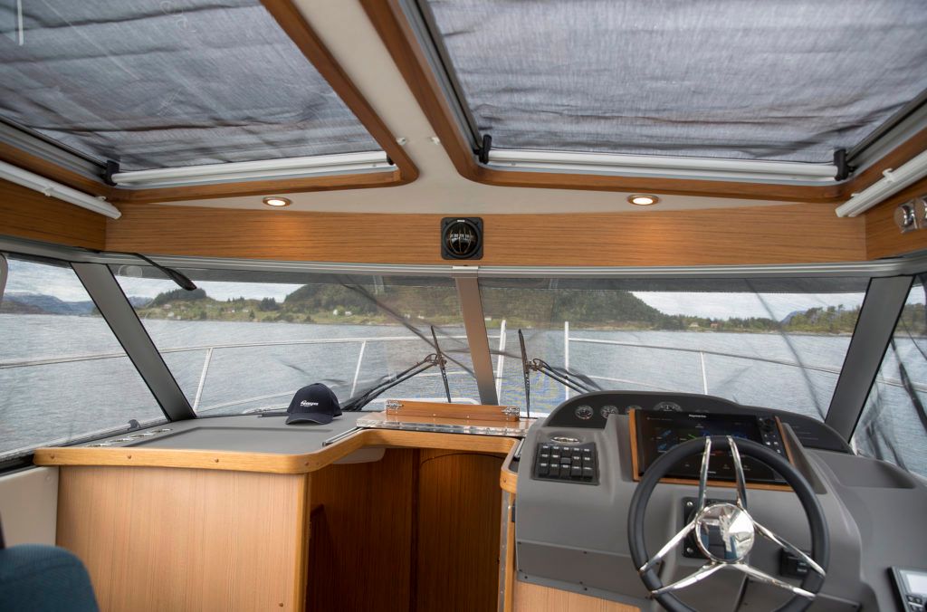 Interni del Saga 330