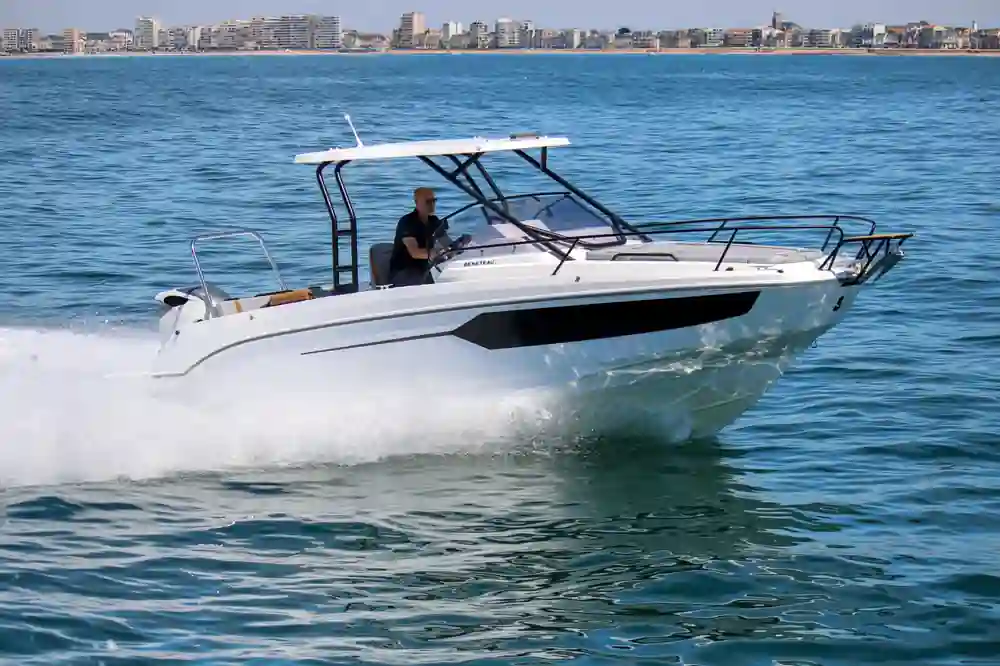 Beneteau Flyer 8 SUNdeck