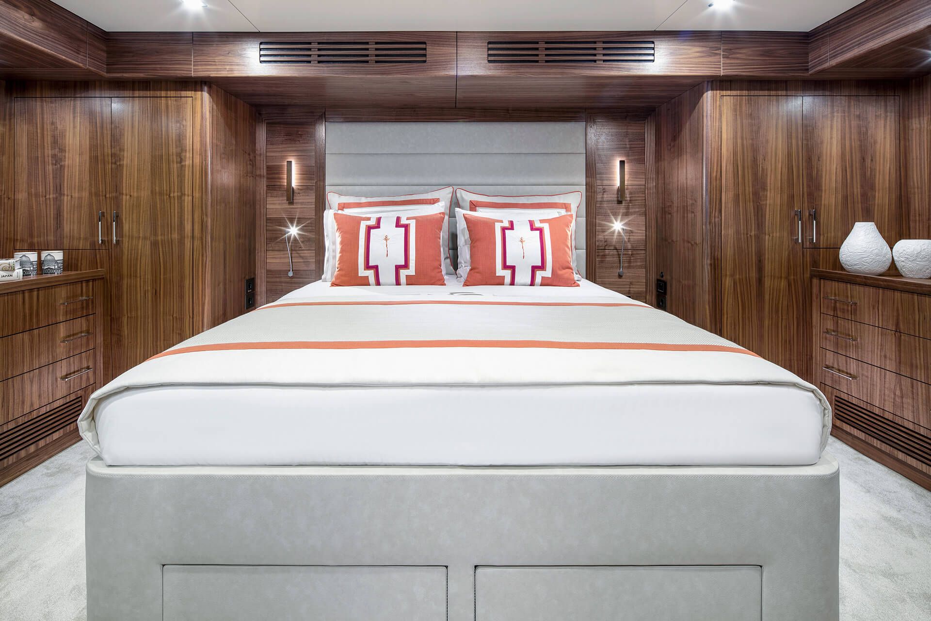 Sirena 58 Interior