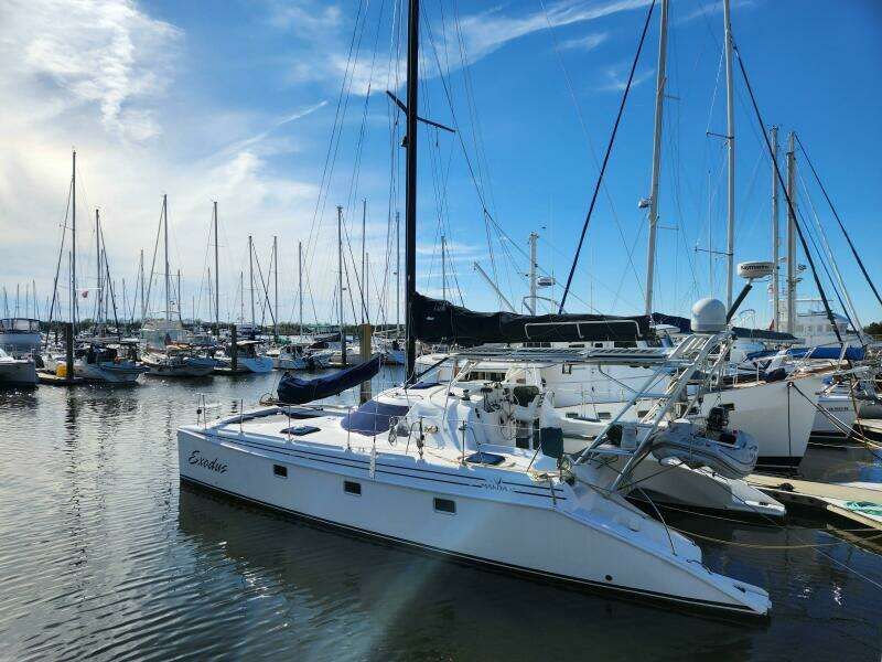 Manta Catamaran 42