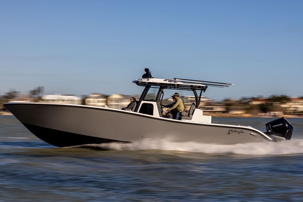 Außenbereich der Yellowfin 36 Offshore