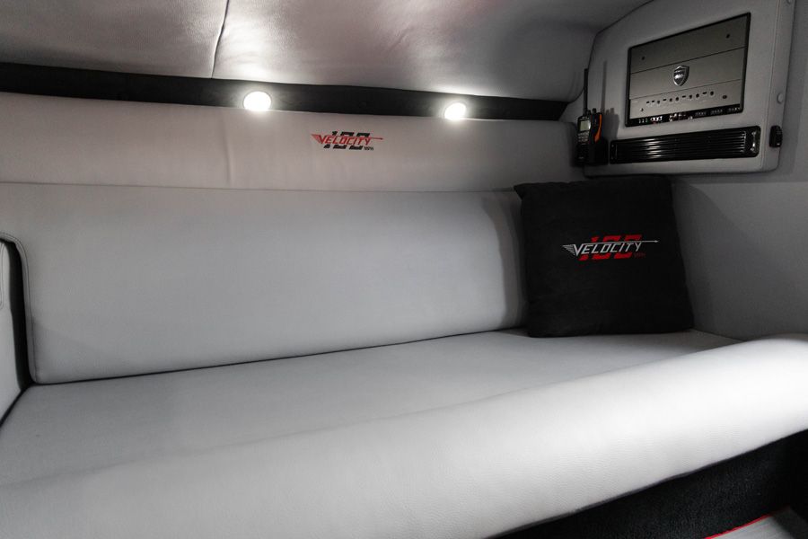 Intérieur du Velocity VR1