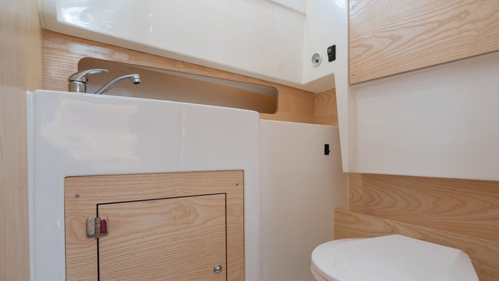 Interior del Girbau 28 Cabin