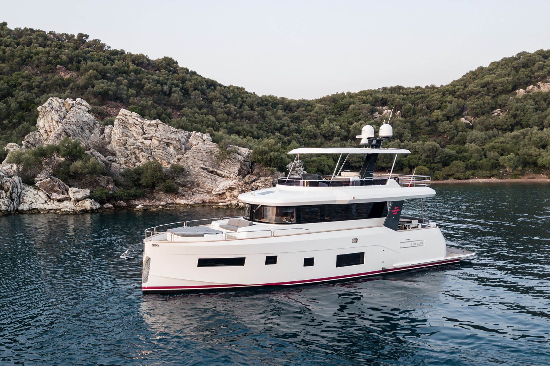 Sirena 58 Exterior