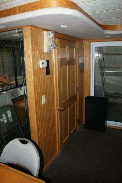 Sumerset 75 Interior