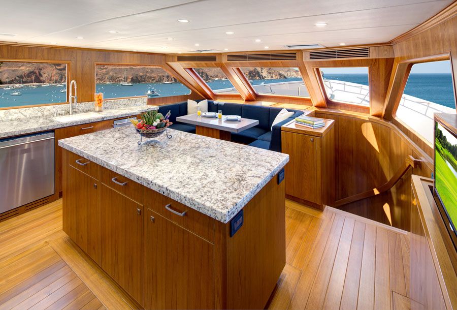 Offshore Yachts 92 Motoryacht Interior