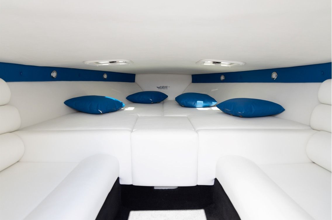 Interieur van de Velocity 260VR