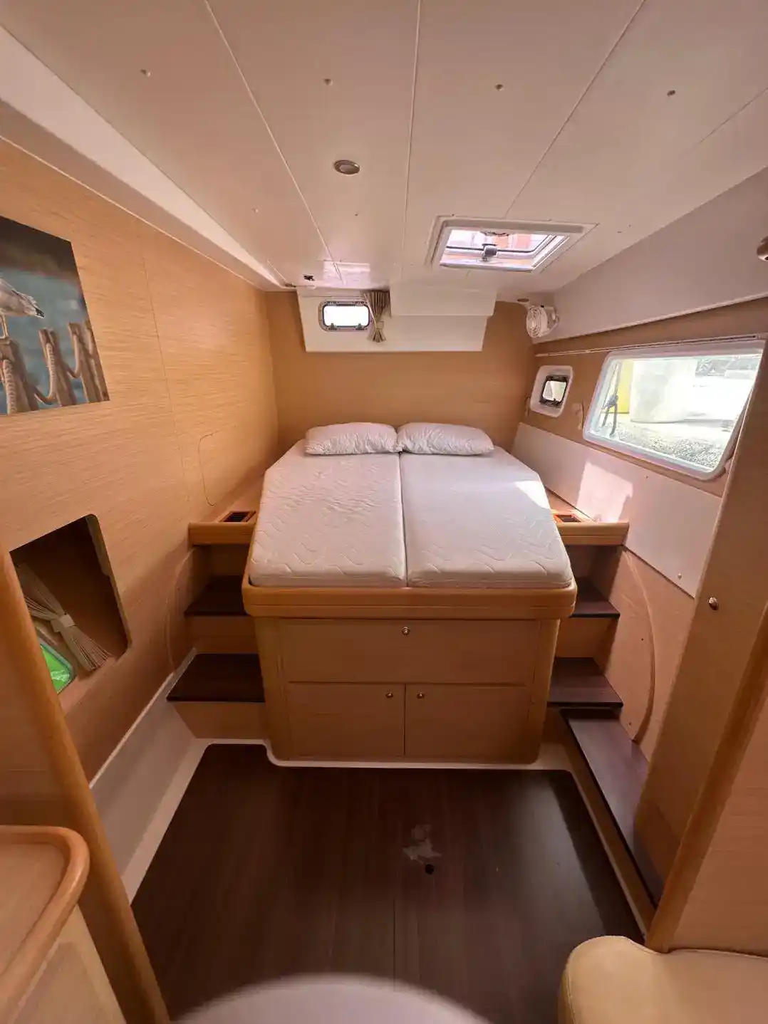 Lagoon 421 Interior
