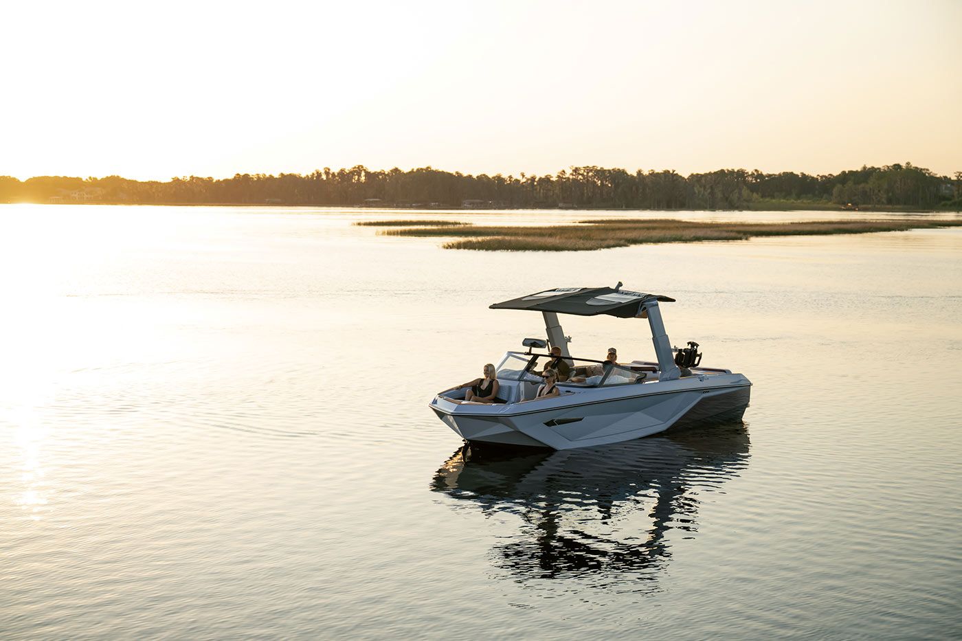 Nautique Super Air G23 Exterior