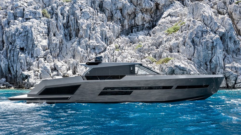 Mazu Yachts 82