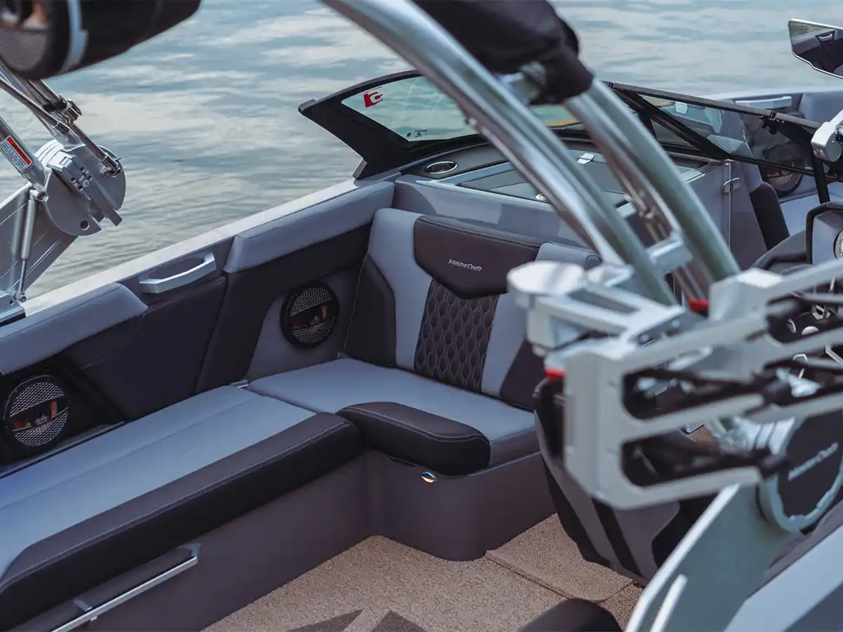 Interieur van de MasterCraft XT22
