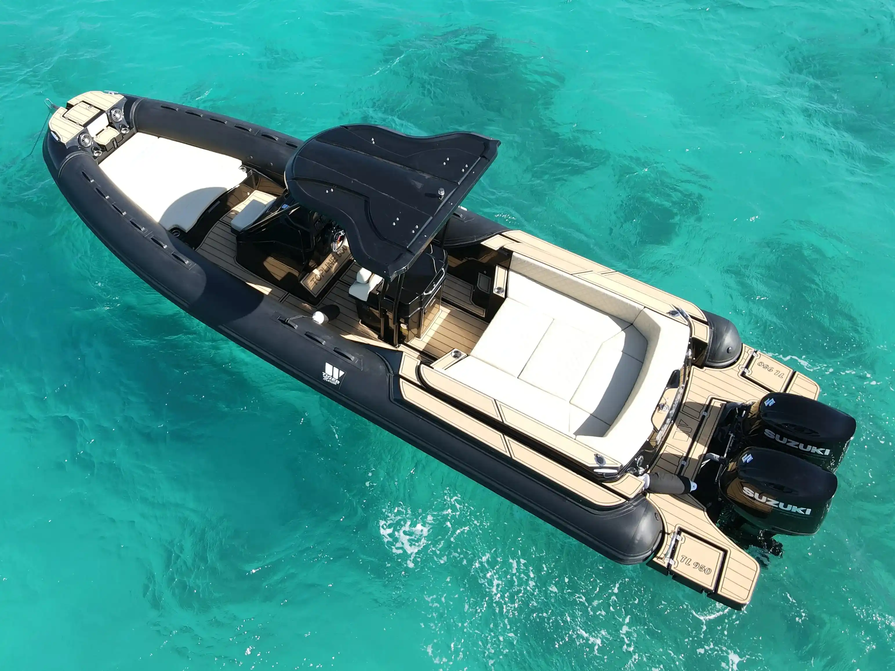 Tiger Marine TopLine 950 Exterior