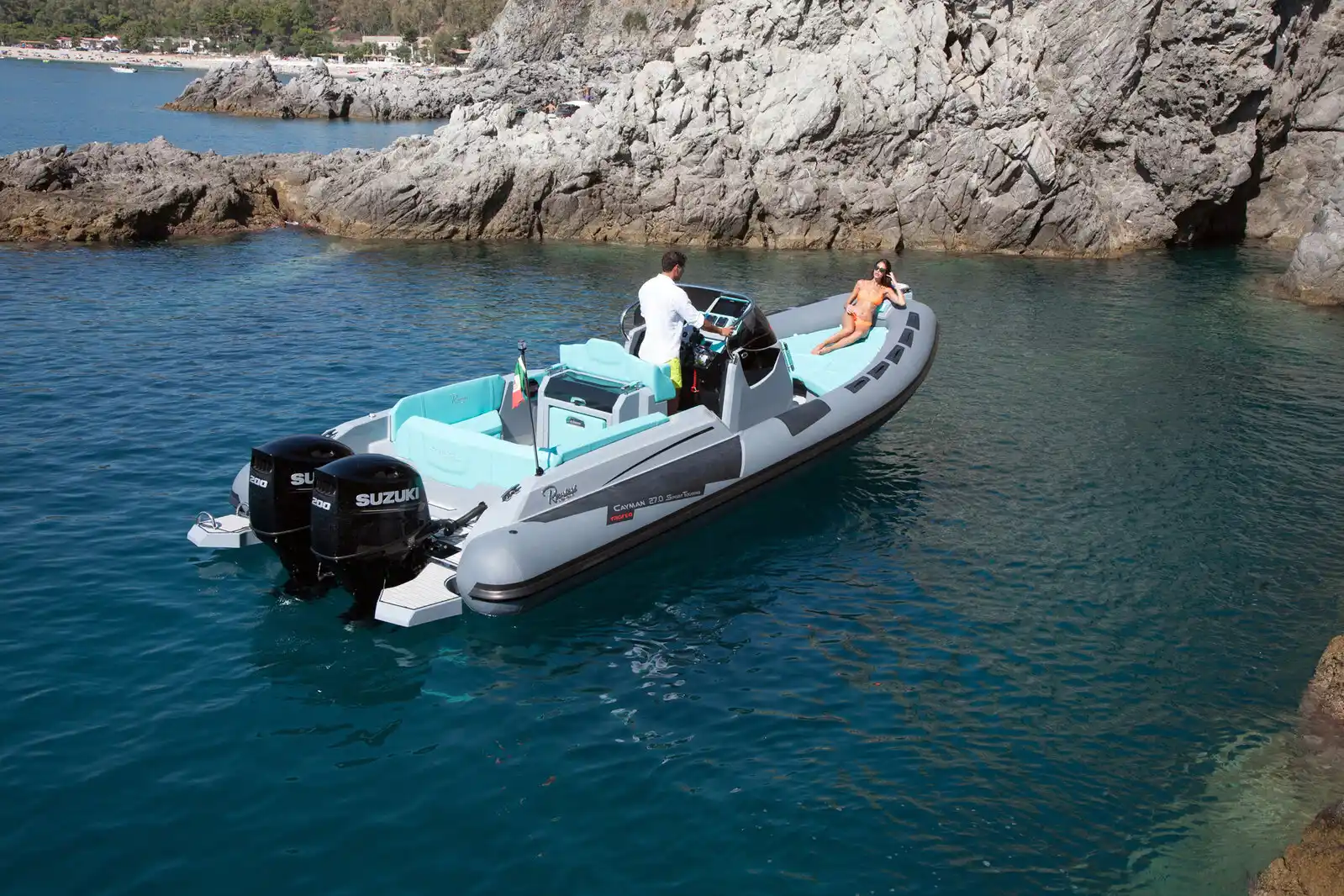 Ranieri International Cayman 27 Sport Touring