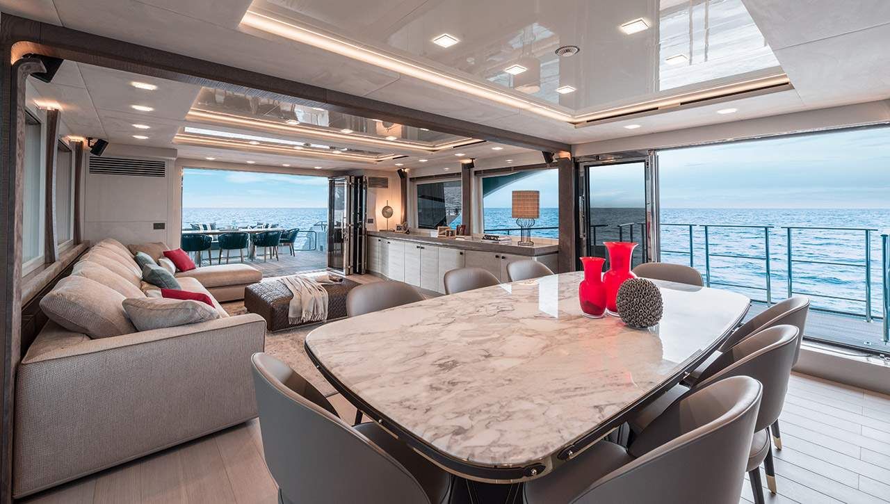Innenbereich der Monte Carlo Yachts MCY 96