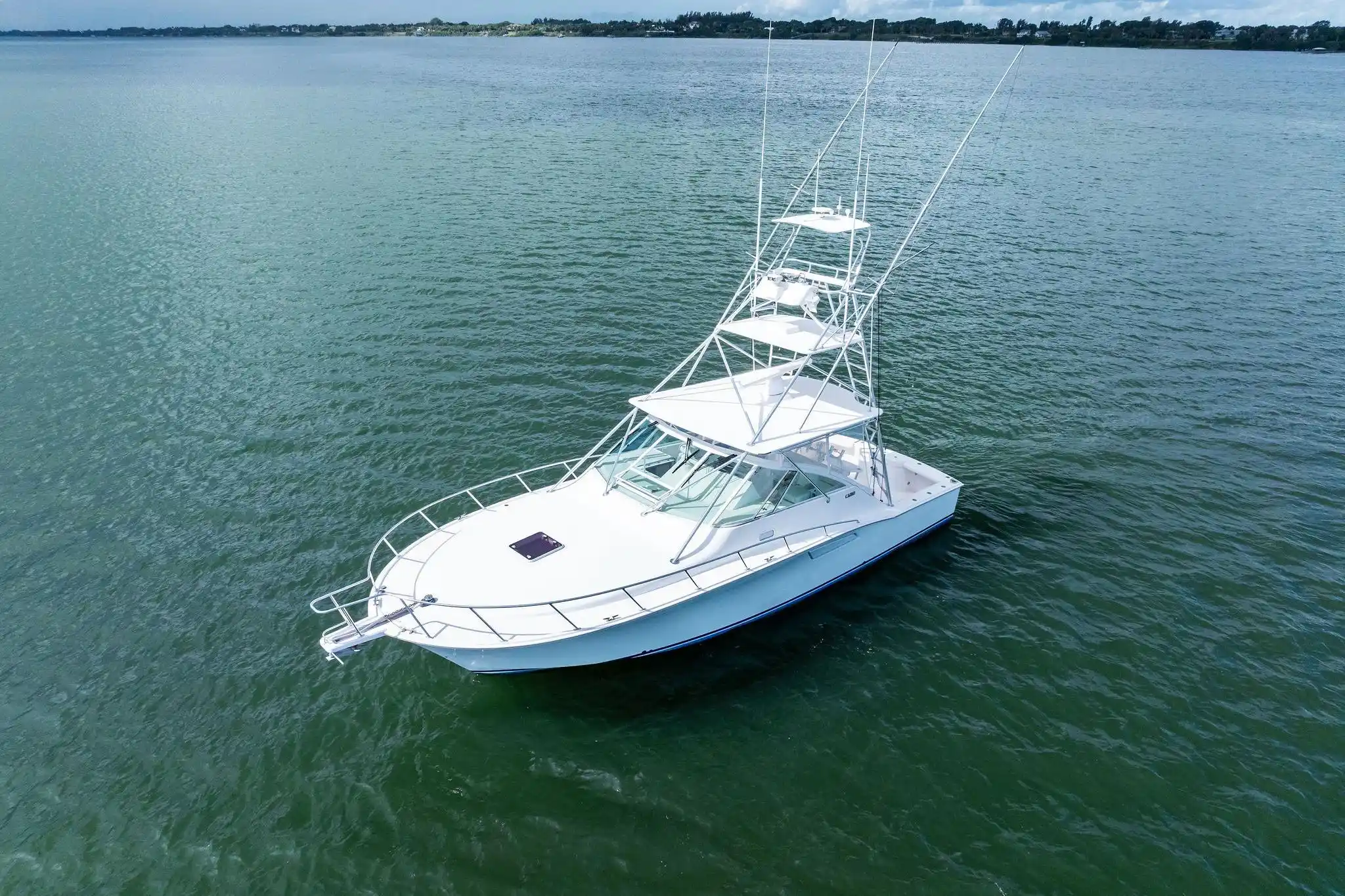 CABO 40 Hardtop Express