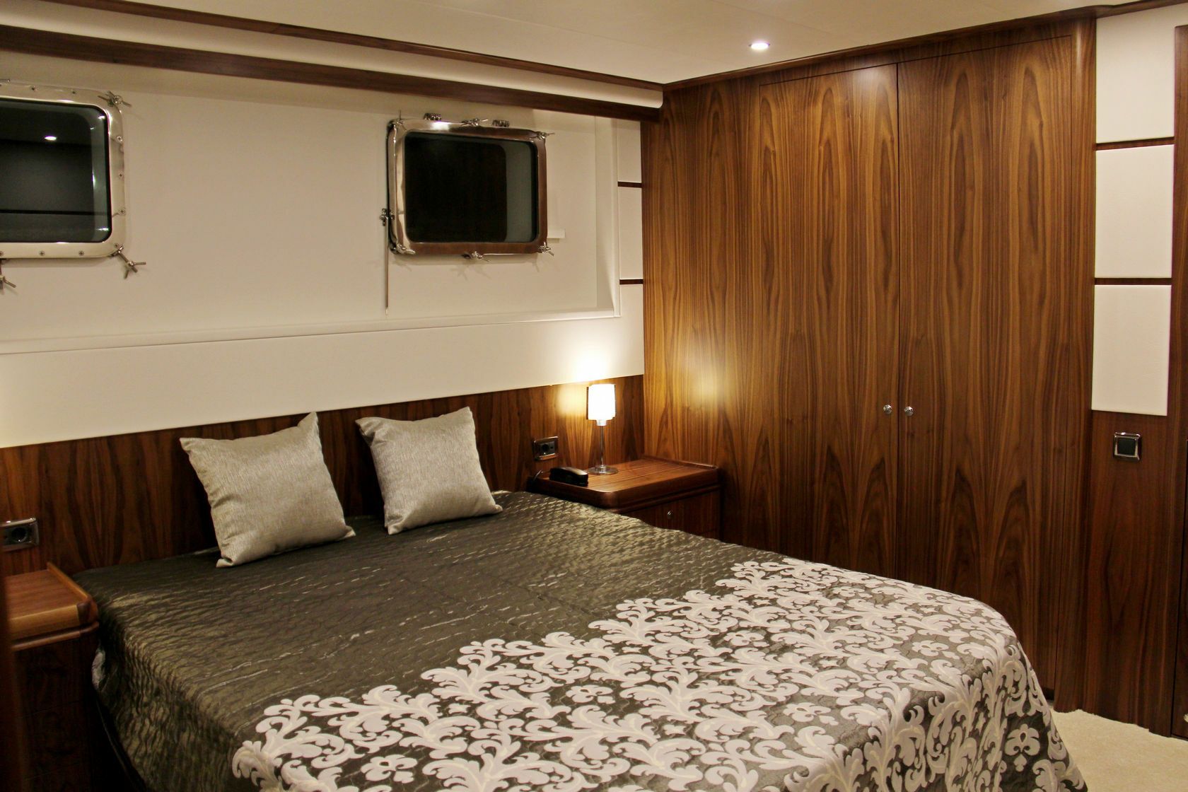 Black Sea Yachts BSY 98 Interior