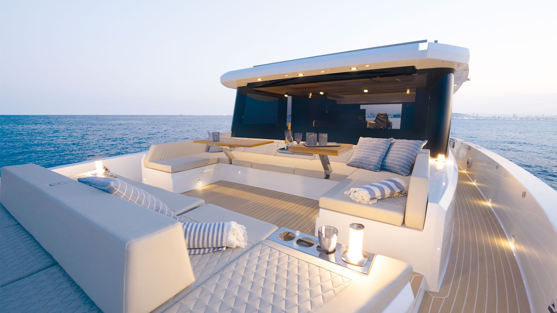 De Antonio Yachts D60 Exterior