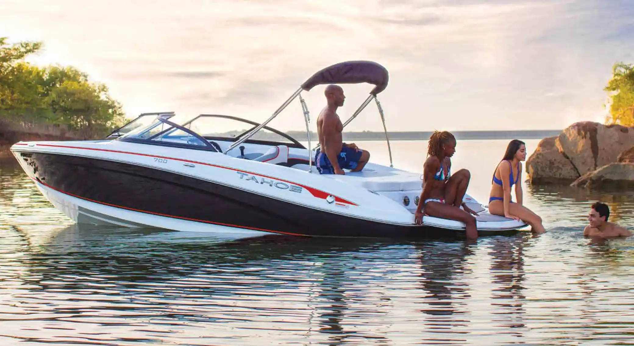 Extérieur du TAHOE 700