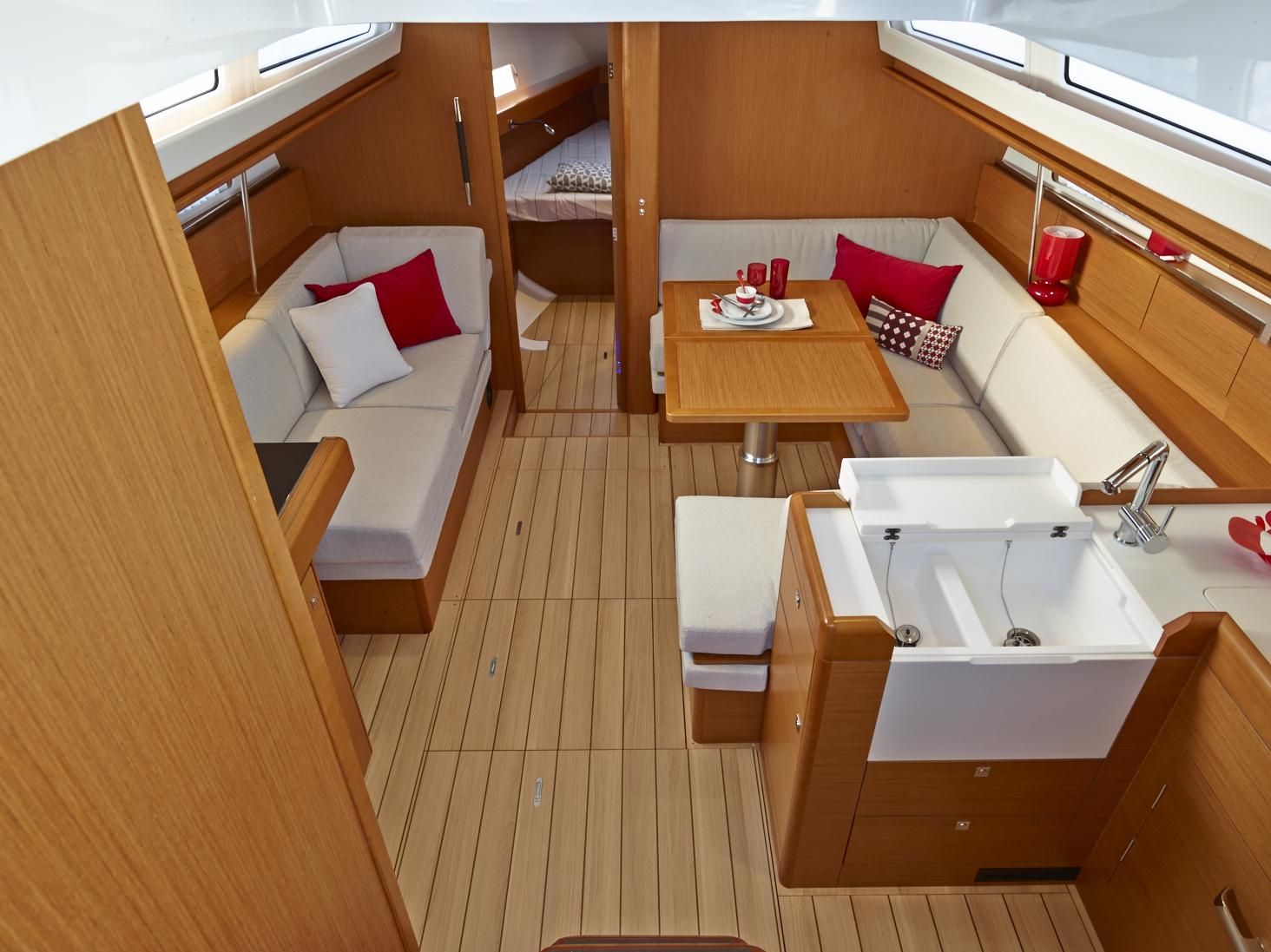 Jeanneau Sun Odyssey 41 DS Interior