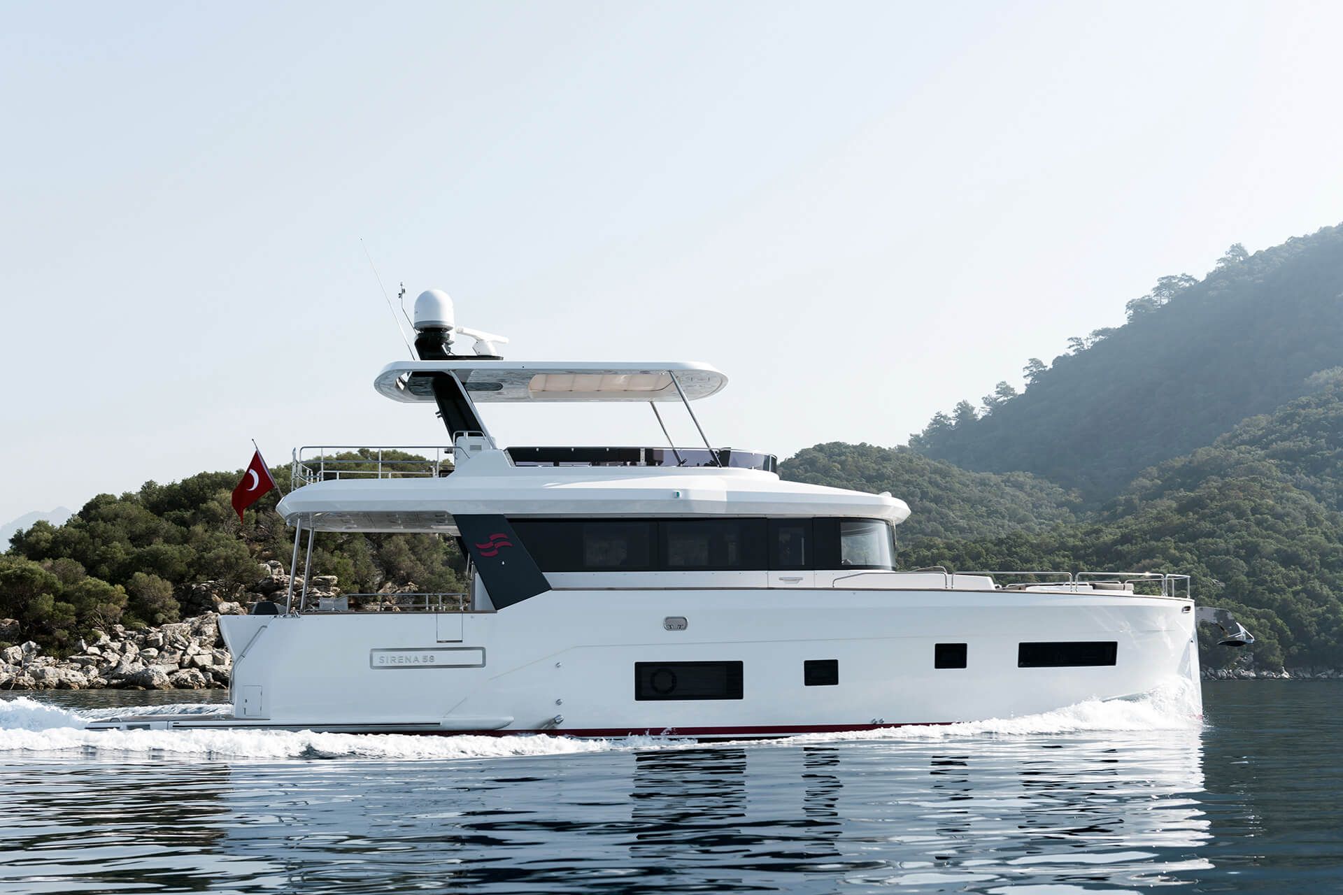 Sirena 58 Exterior