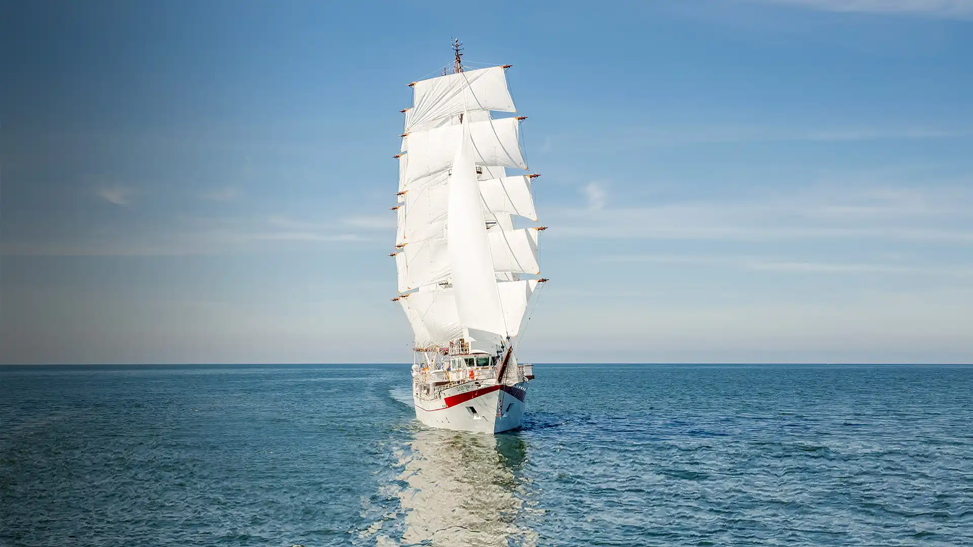 Conrad SPS63 / Le Quy Don Exterior