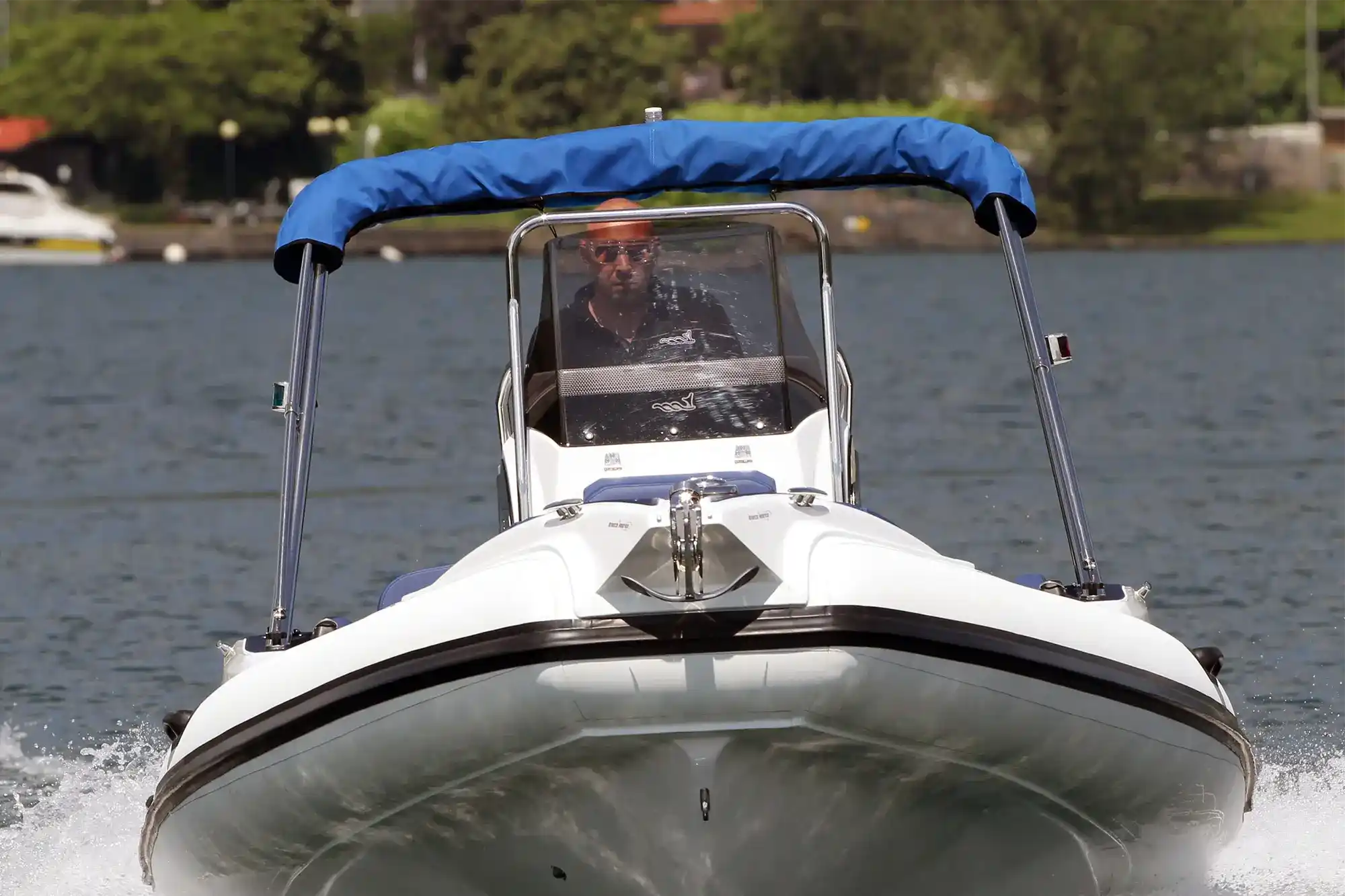 MV Marine MV 23GT Exterior