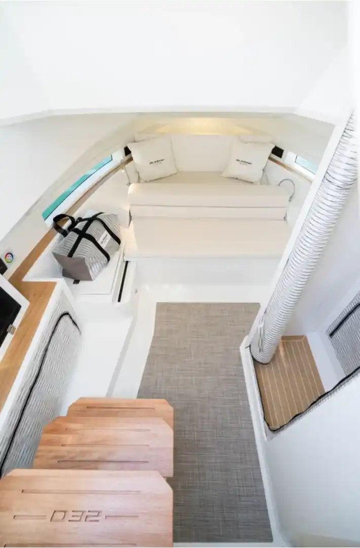 Interni del De Antonio Yachts D32 Open