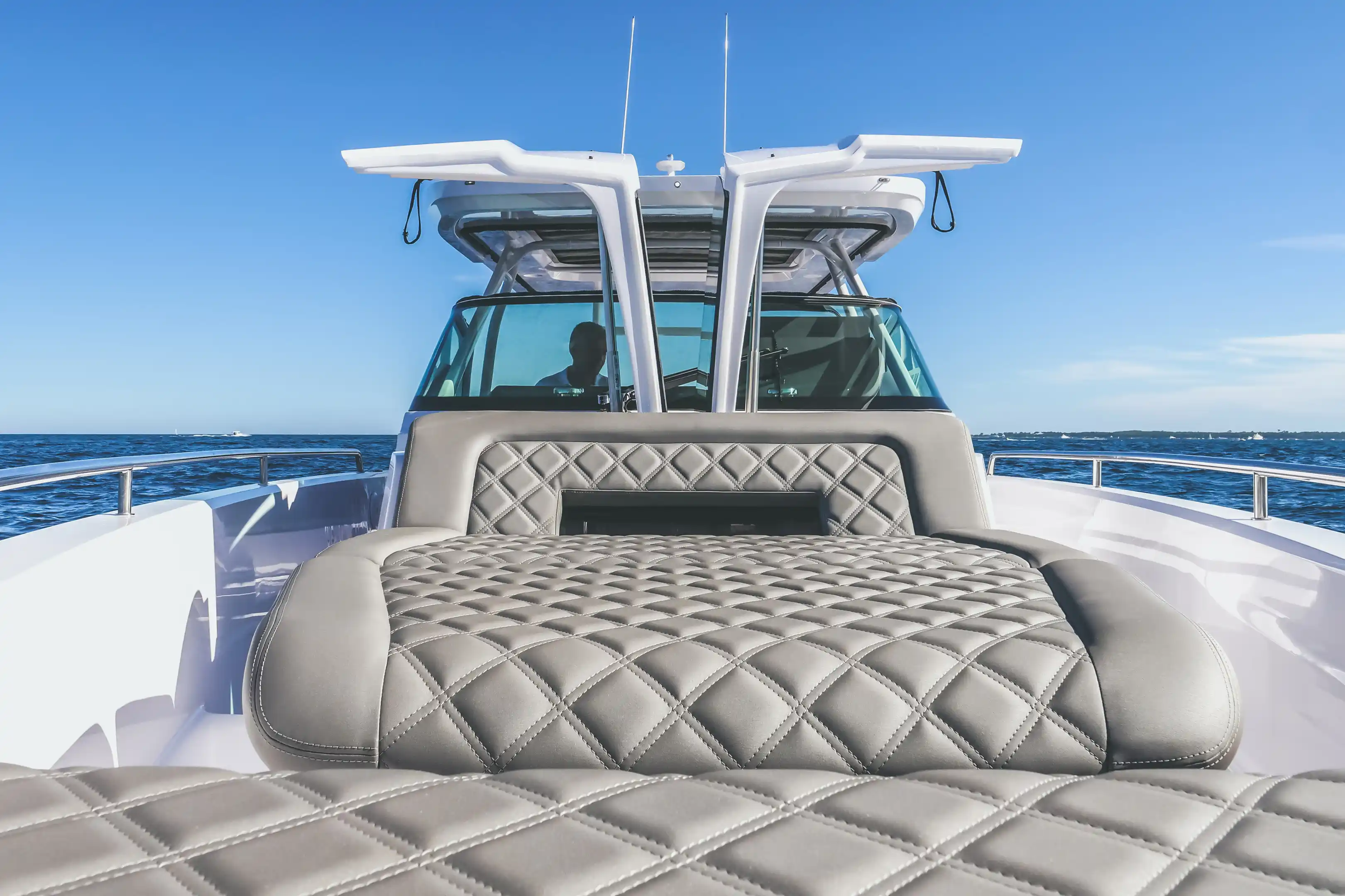 Yacht photo 4