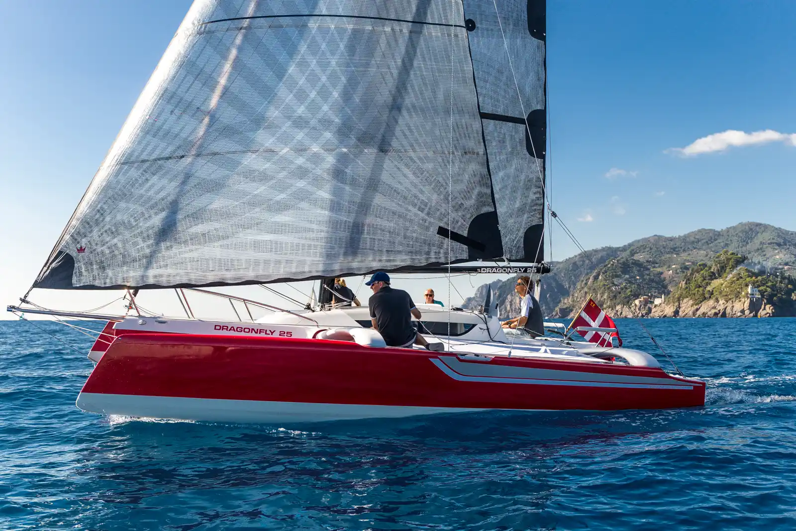 Dragonfly Trimarans 25 photo