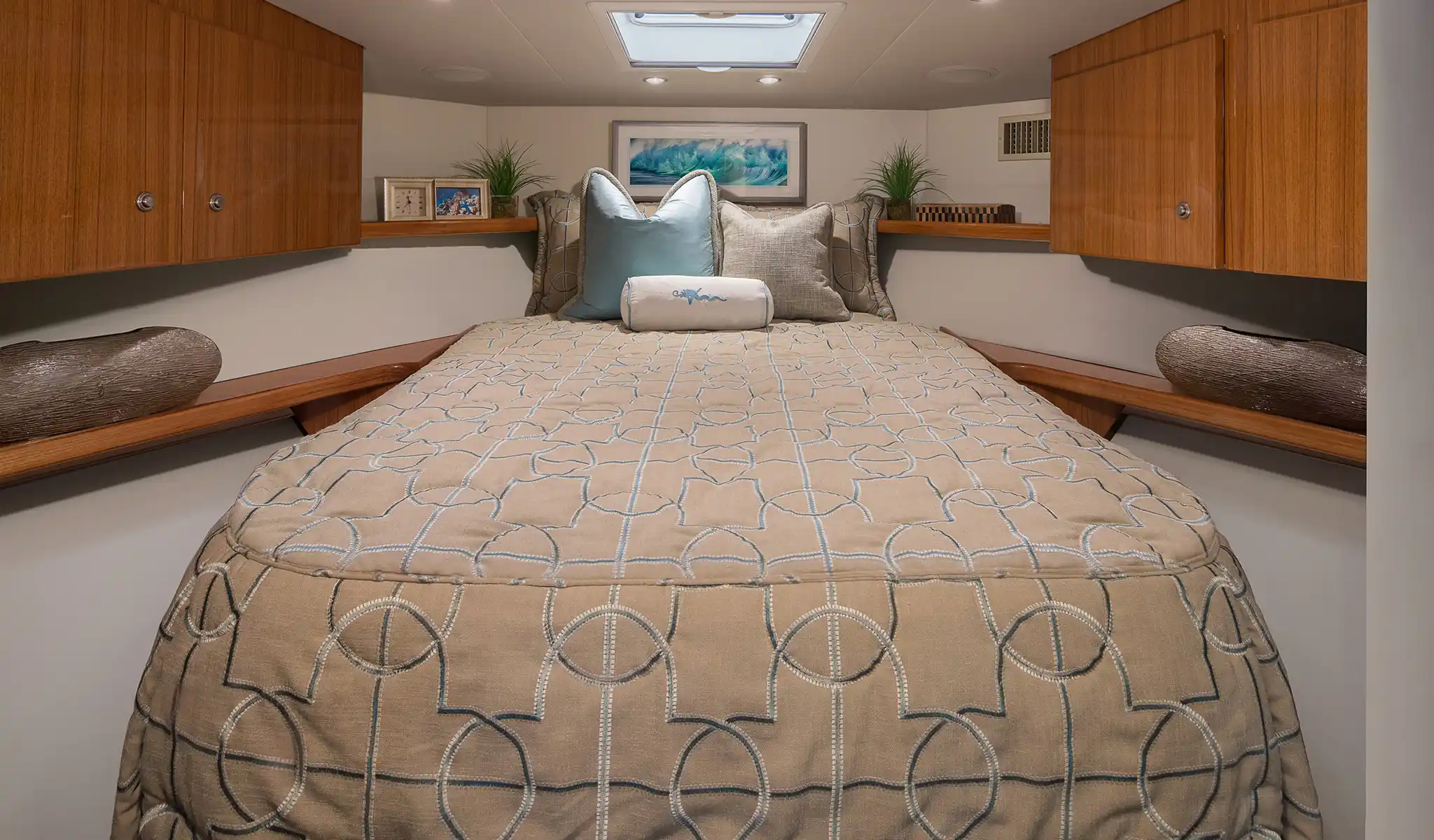 Viking Yacht 44SC Interior