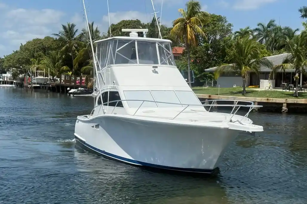 Luhrs 35 Convertible