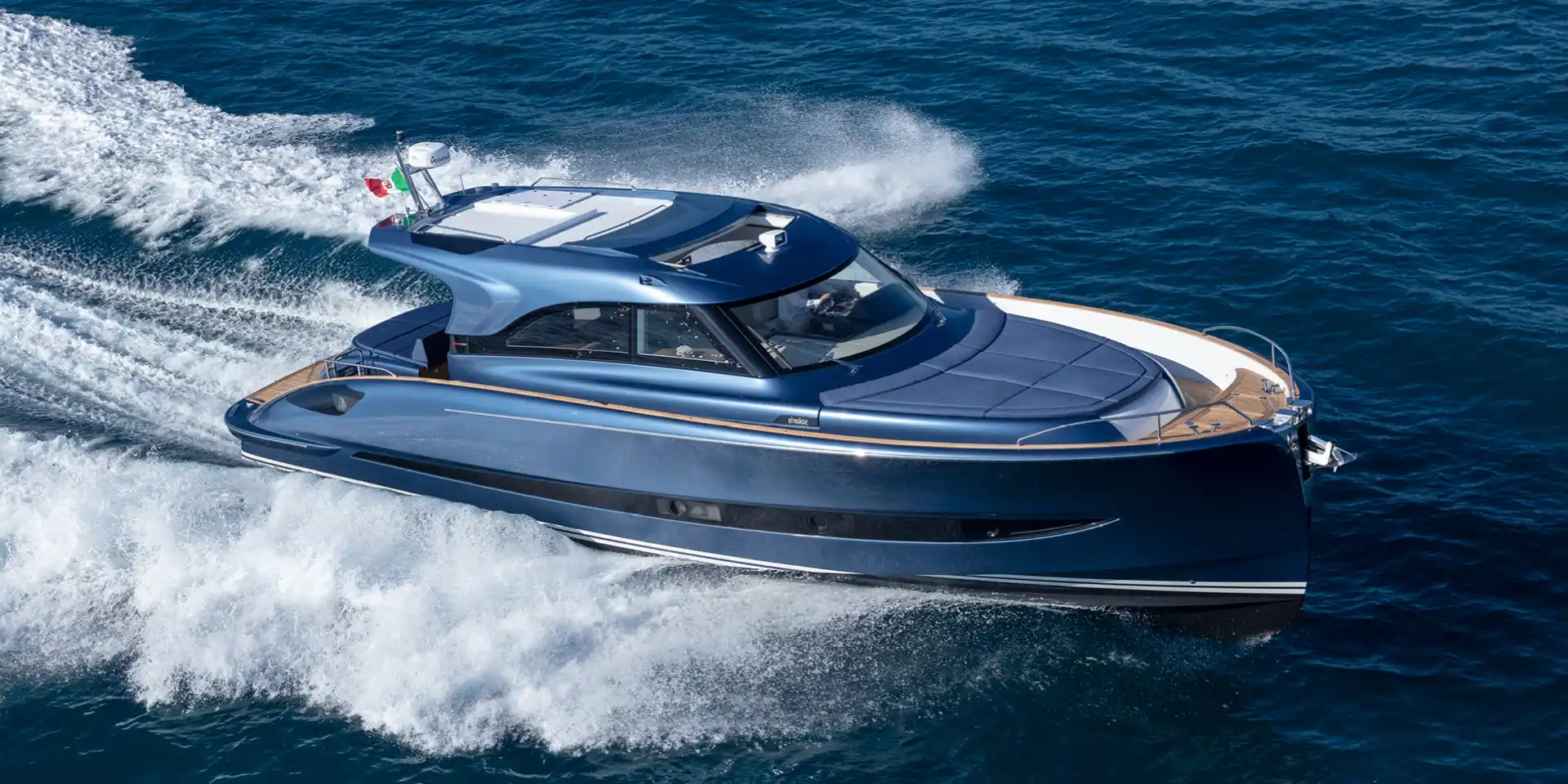 Solaris Power 48 Coupé photo