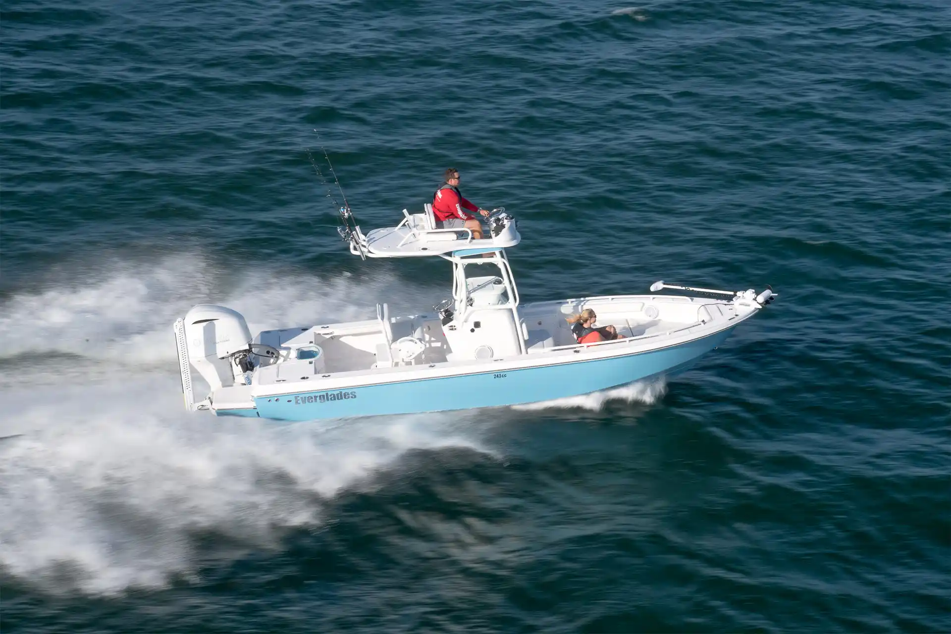 Everglades Boats 243CC