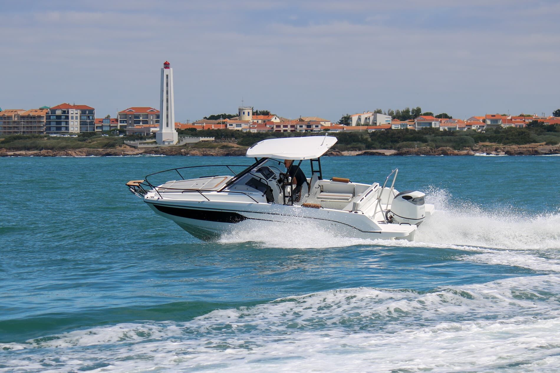 Exterior del Beneteau Flyer 8 SUNdeck
