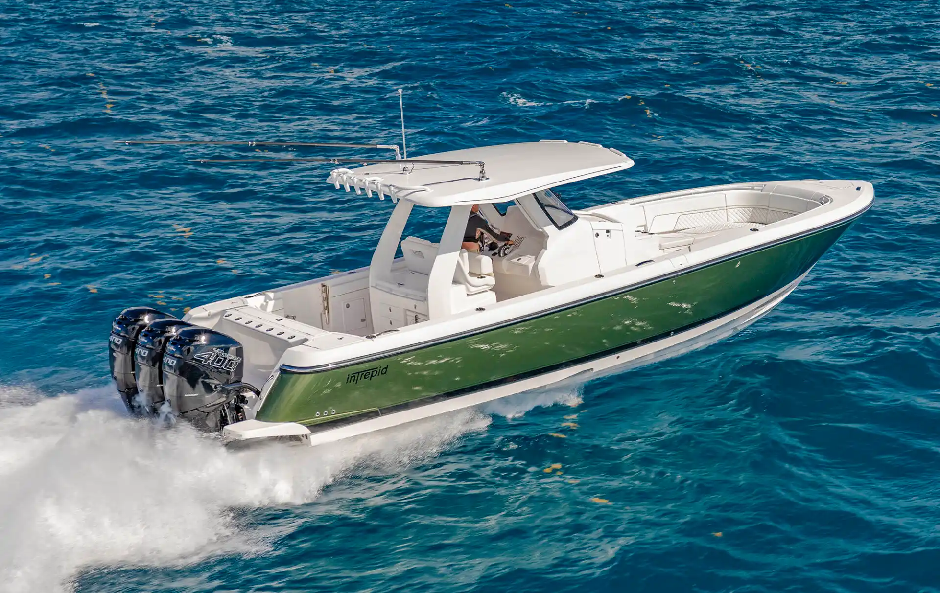 Intrepid Powerboats 375 Nomad SE