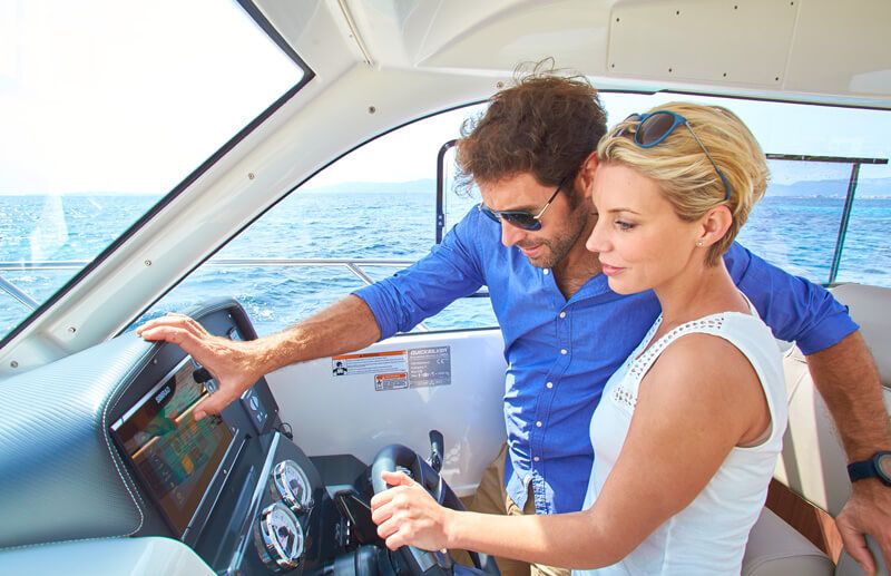 Quicksilver Activ 755 Weekend Interior