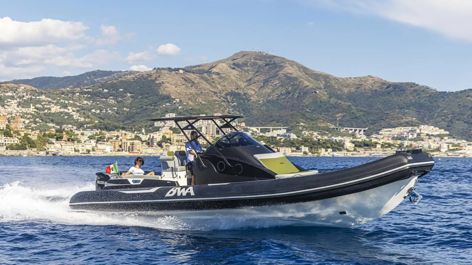 BWA 34 Premium Exterior